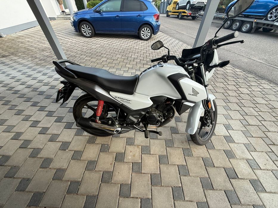 HONDA CB 125F 125R IMPECABILA Imp Germania! ( CBF 16 ani A1 CBR YZF )
