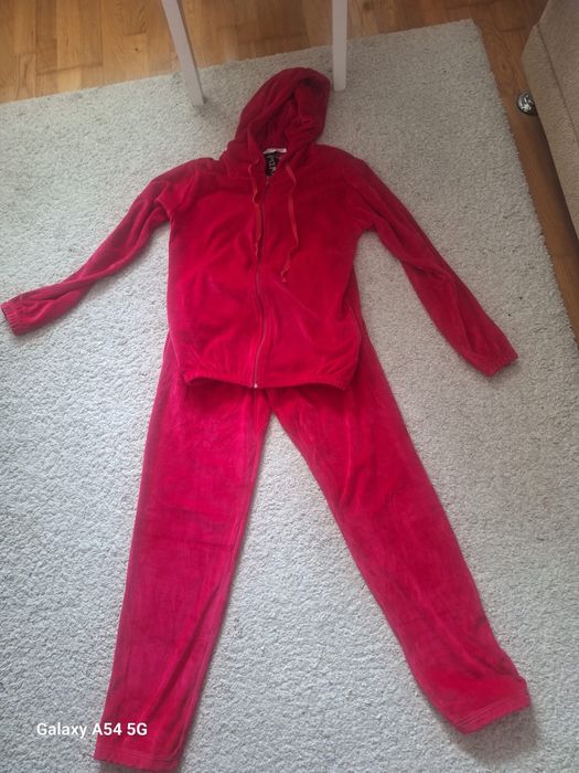 Compleu din catifea de dama