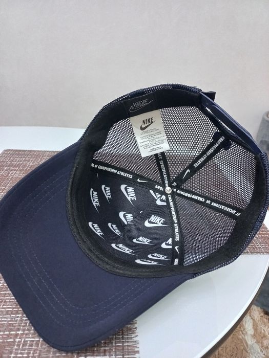 Продам мужские бейсболки