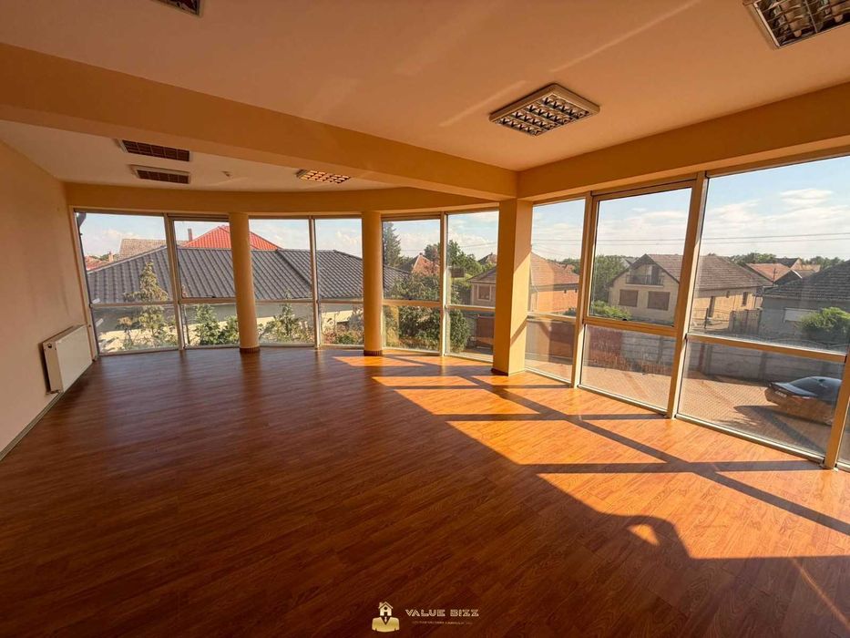 INVESTIȚIE PREMIUM | Proprietate industrială cu chiriași existenți | 4.400 mp teren | 1.700 mp construiți | Carei