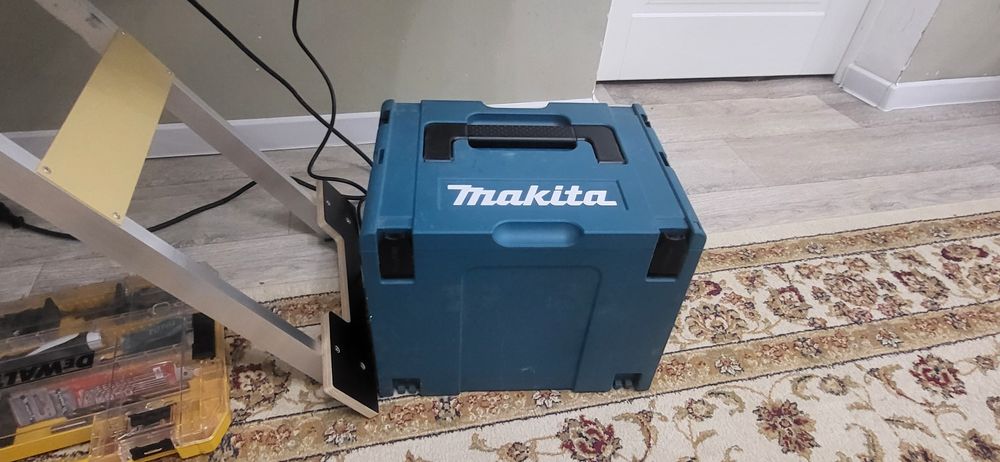 Торцовычный пила Макита