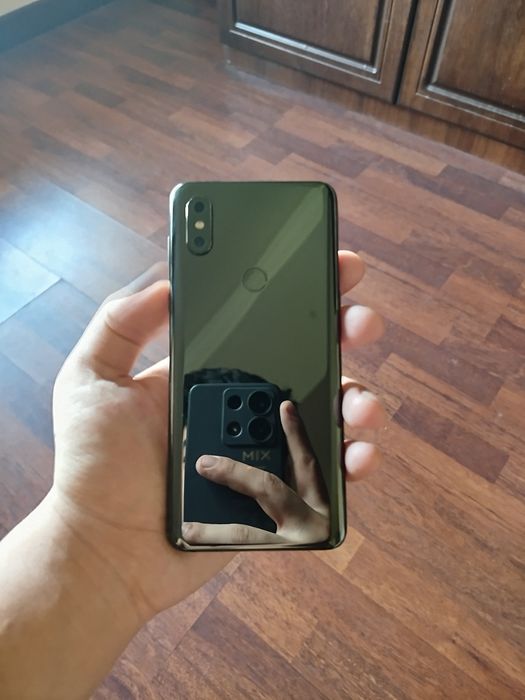 Mi mix 3 flagman