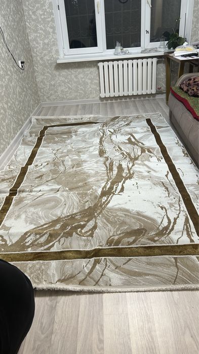 Ковер шерстяной новый продам!