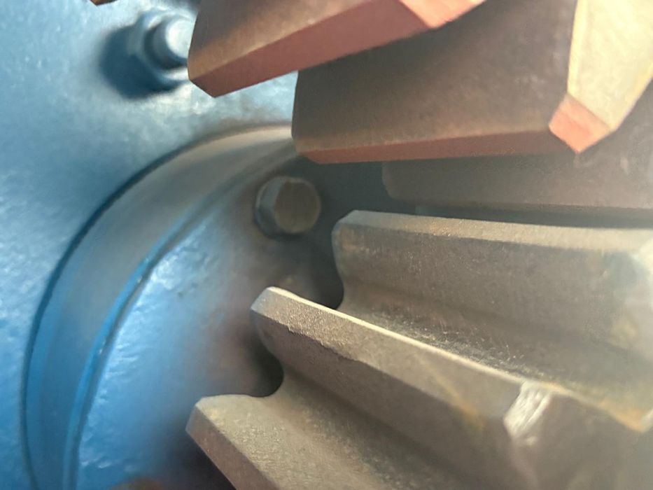 Продается гильотина 12мм/2000мм