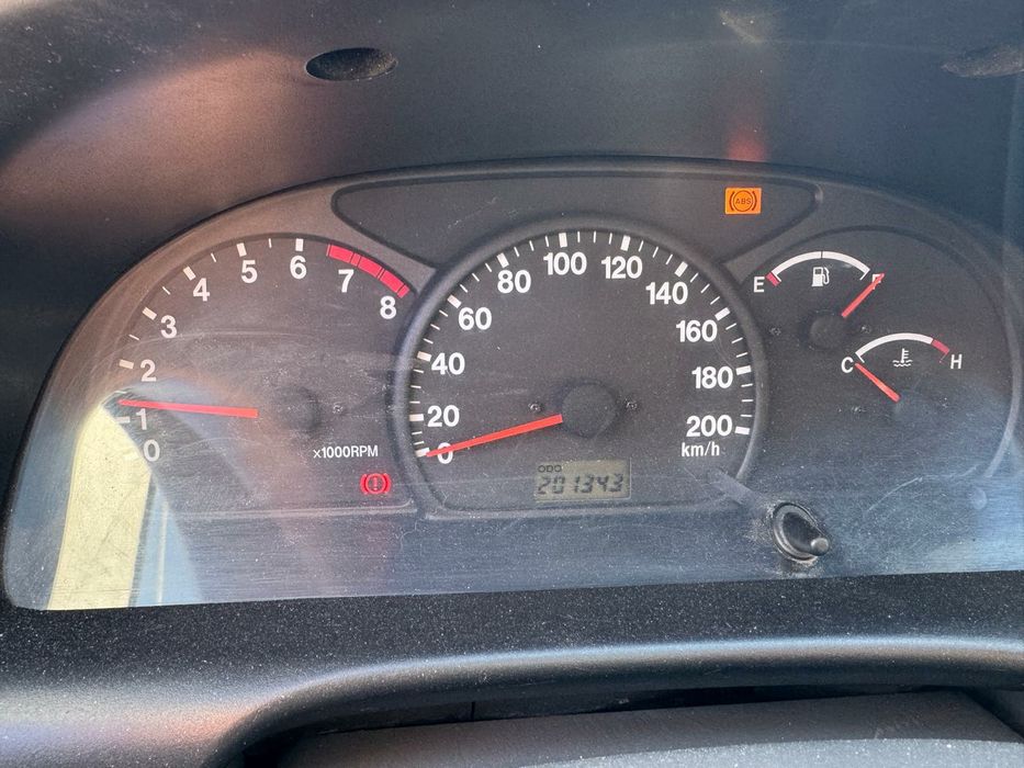 Suzuki Grand Vitara 2.5 v6