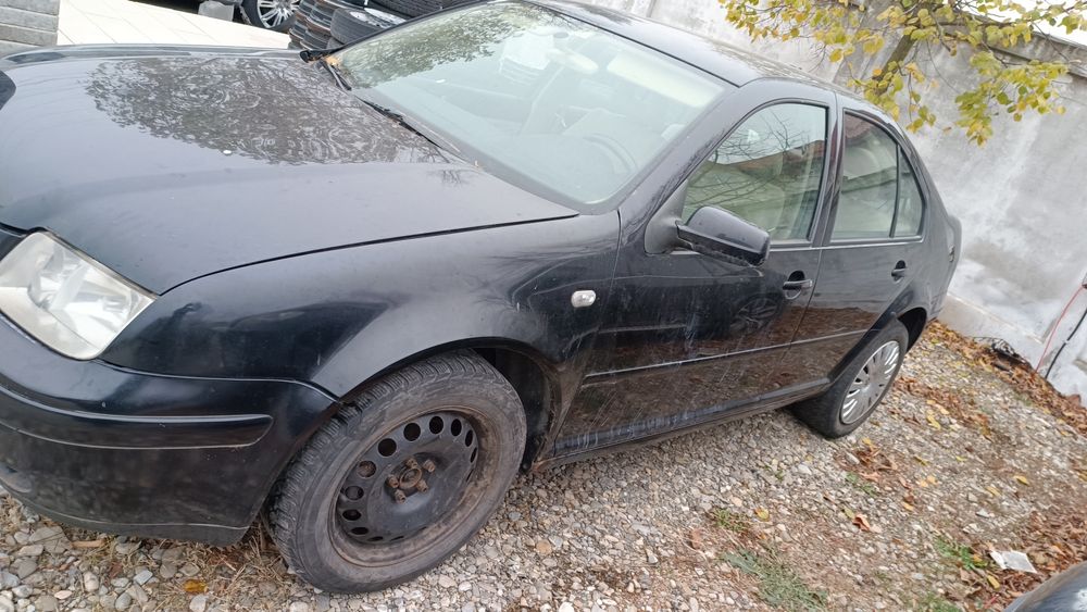 Faruri Bara spate usi Volksawagen Bora 2001