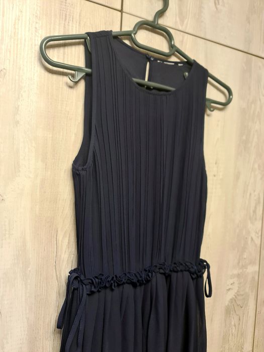 Rochie H&M noua, culoare bleumarin, marime S/M