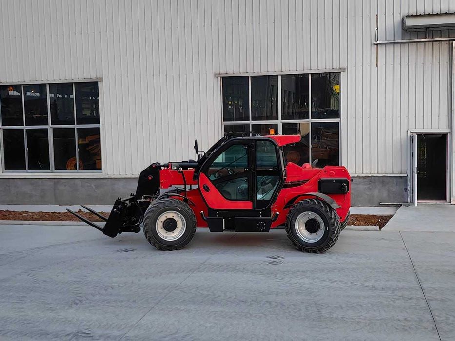 Экскаватор-погрузчик