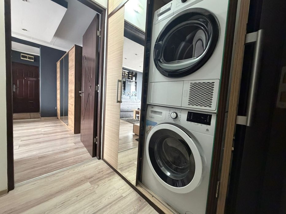 Închiriez pe termen lung apartament cu 2 camere– Strada Olteț- Tractorul- Brașov.