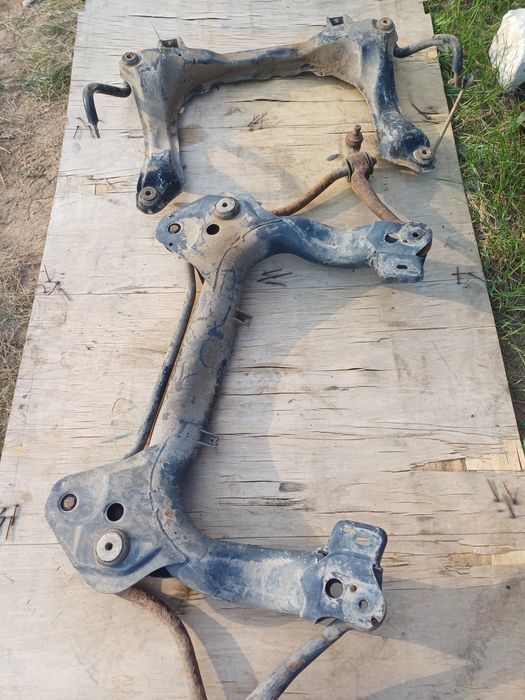 Балка на Ауди 80 Ауди 100