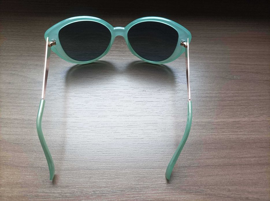Ochelari de soare Sinsay, cu rama verde deschis