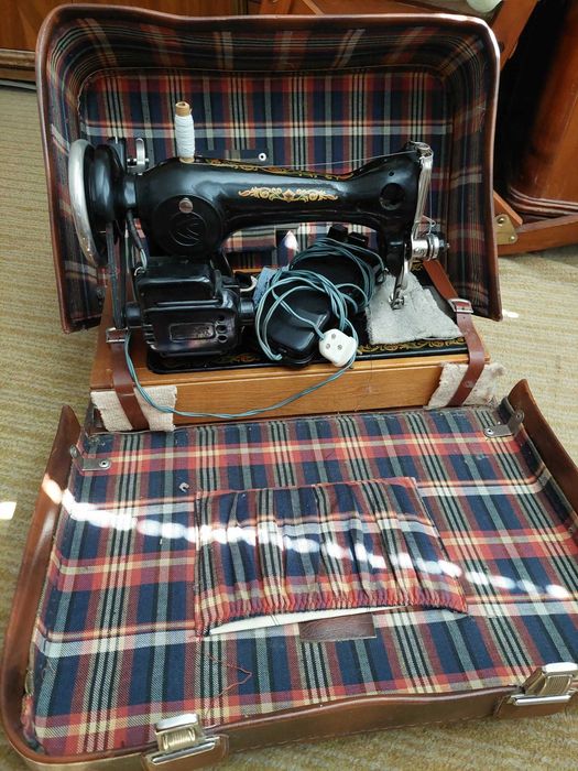 masina de cusut electrica