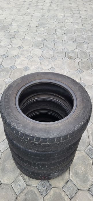 Летнии резину в комплекте 195/65/15