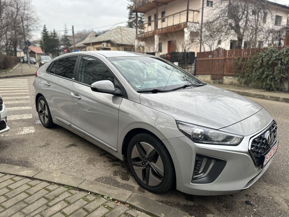 Inchiriez auto inchiriez masini hybrid ieftin