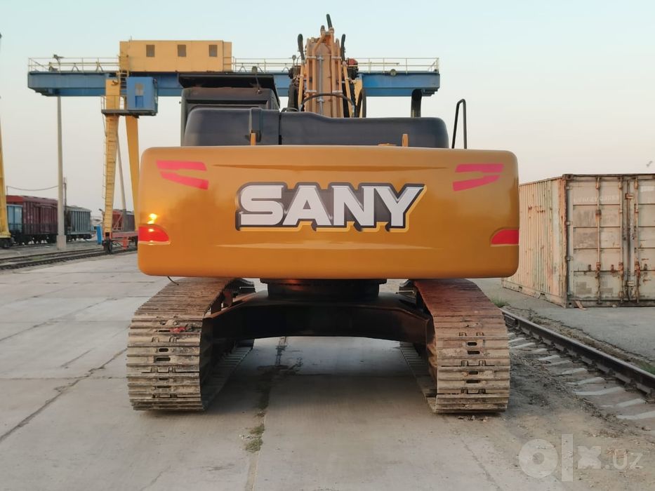 Эксковатор Sany 365H с гидравлическим молотом