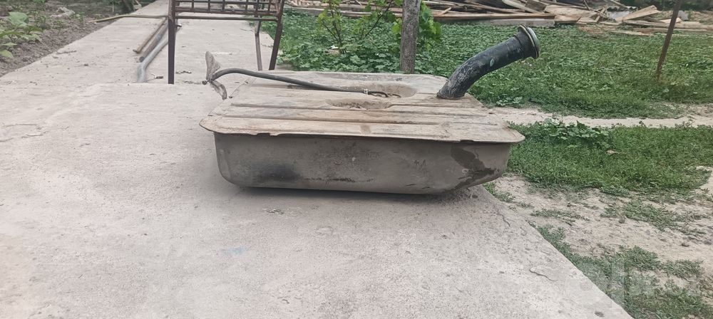 бак москвича 412..азлк