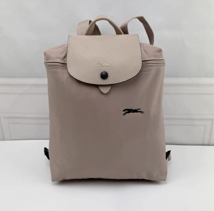 Продам рюкзак сумку Longchamp