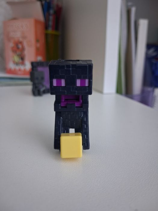 Продаю фигурки Kinder joy Minecraft