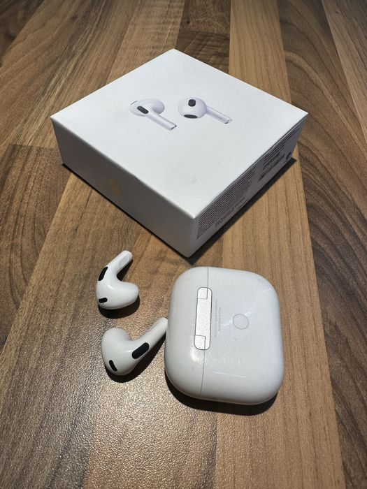 Оригинални AirPods 3