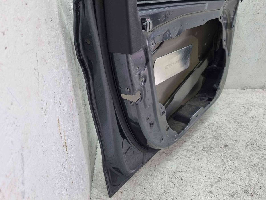 Usa stanga fata Mercedes Clasa C (W205) [Fabr 2014-prezent] 755 Gri Te