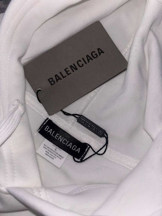 vand hanorac BALENCIAGA