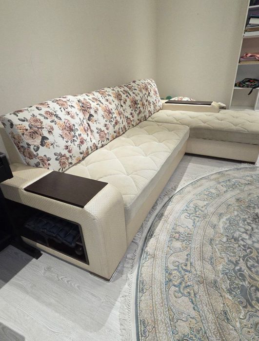 Диван большой раскладной дельфин