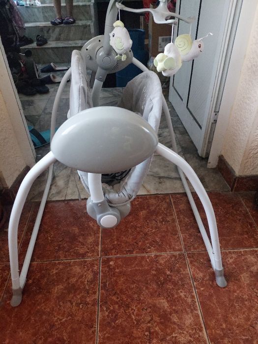 Бебешка люлка Baby swing