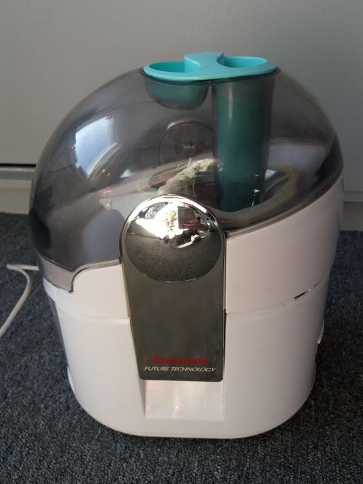 Продам соковыжималку