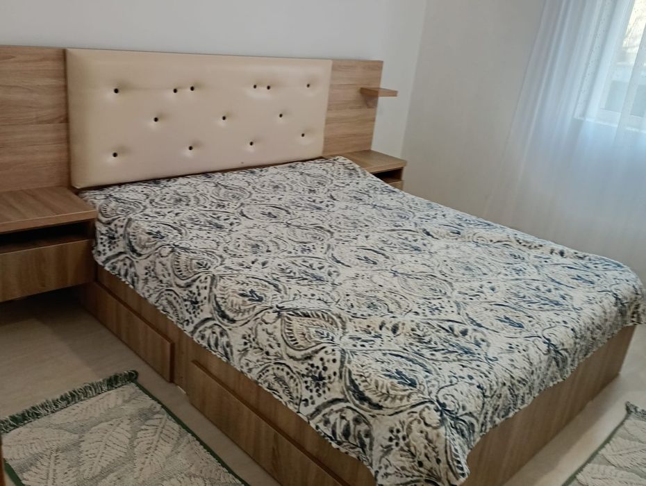 Apartament 3 cam de închiriat