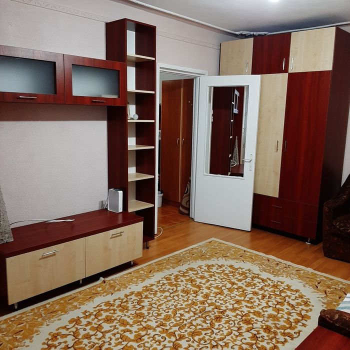 Închiriez apartament 2 camere