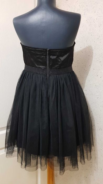 Дамска рокля с тюл размер М