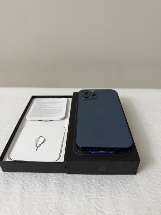 Продам Iphone 12 pro max
