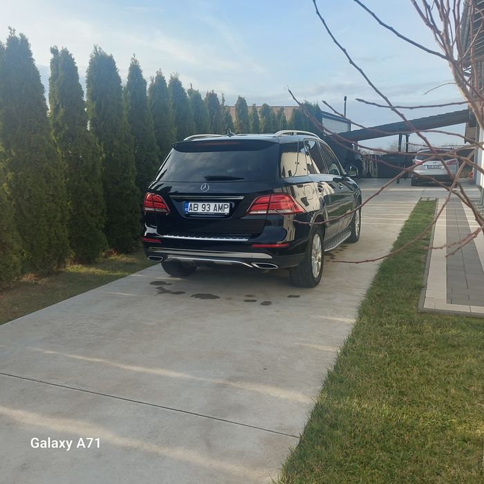 Mercedes Benz GLE 250 d 4matic usor avariat 2017