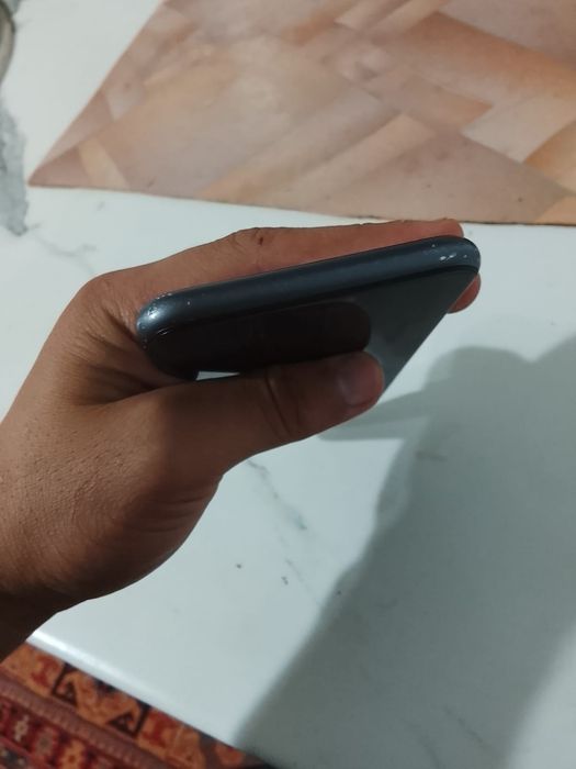 iPhone 11бу торг