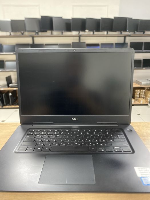 Ноутбук Dell i3-8gen/SSD128/RAM4/Graphics 620