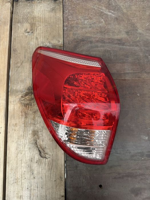 Toyota Rav 4 ляв стоп