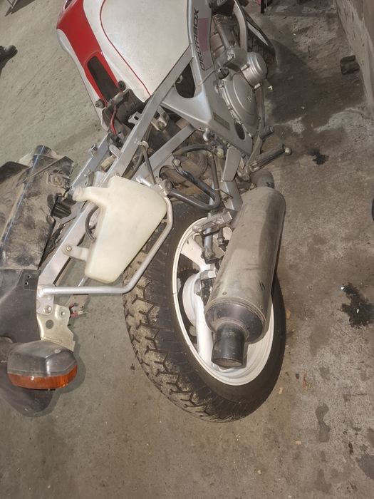Vand Yamaha FZR600