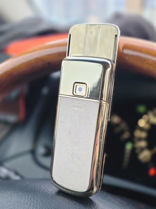 Нокиа 8800 в хороше состояние