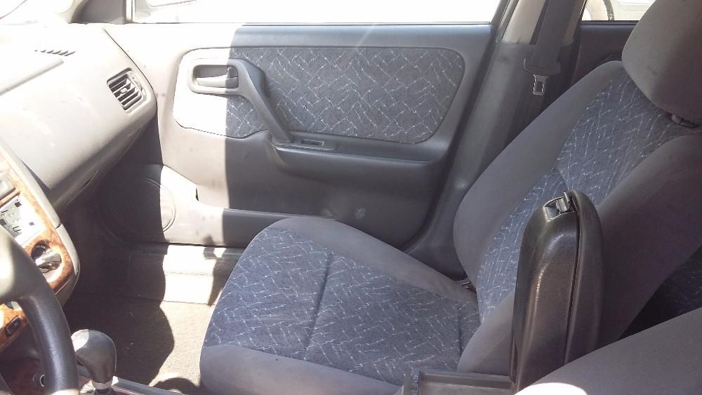 Продавам  Нисан Примера П-11 / Nissan Primera P-11 98г.на- части