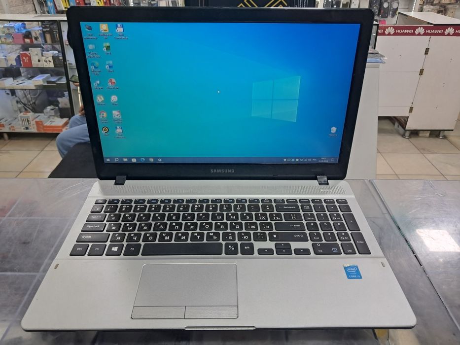Notebook Samsung ideal holatda Core i5/128ssd/4GB/Batareyka 2soat zor!