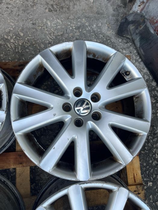 Джанти за VW Touareg 7L6 601 025 N R5 2.5tdi 5x120 9j et60 bbs ном 127