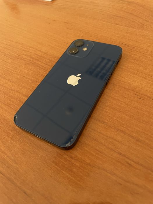 Iphone 12 mini  64 гб , акб 79%