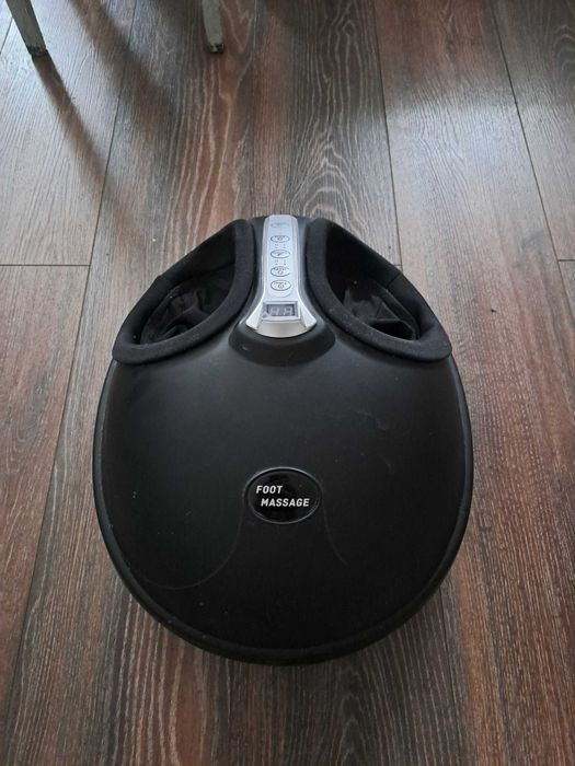 Fotoliu[pelerină] pentru masaj și aparat pentru reflexoterapie