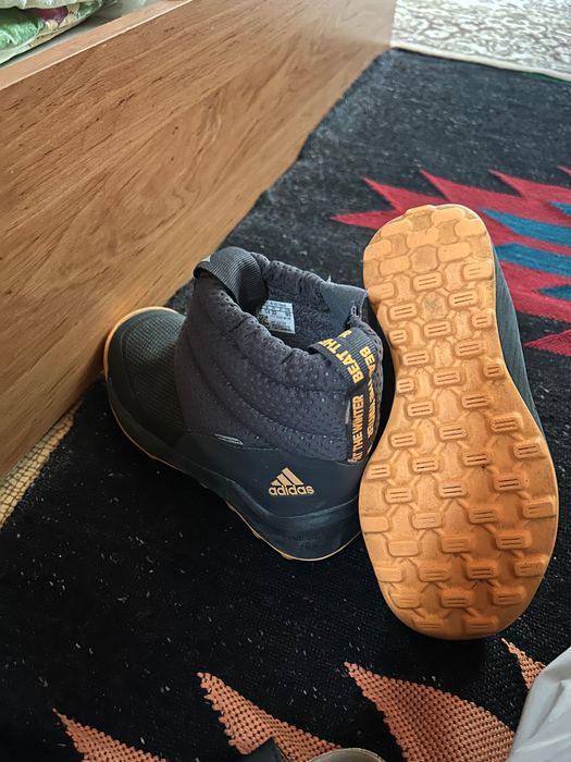 Детски ботуши Adidas номер 32