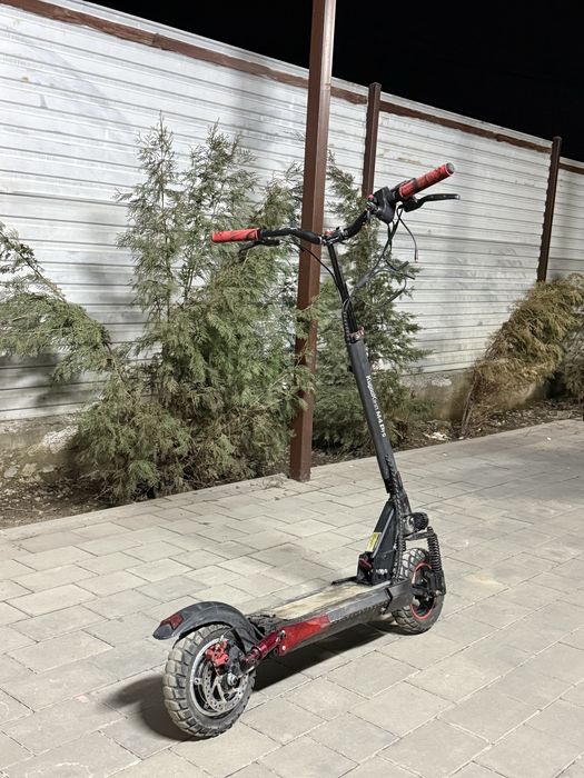 Кугго м 4 про элетросамакат