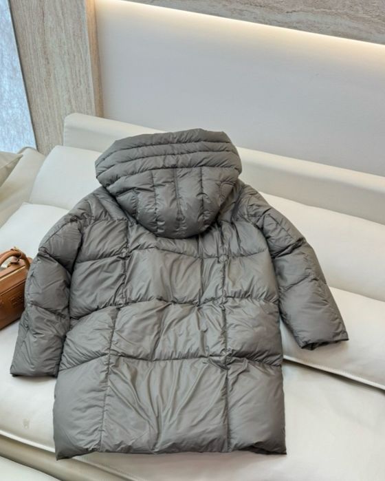Пуховик Max Mara 44-46 зима