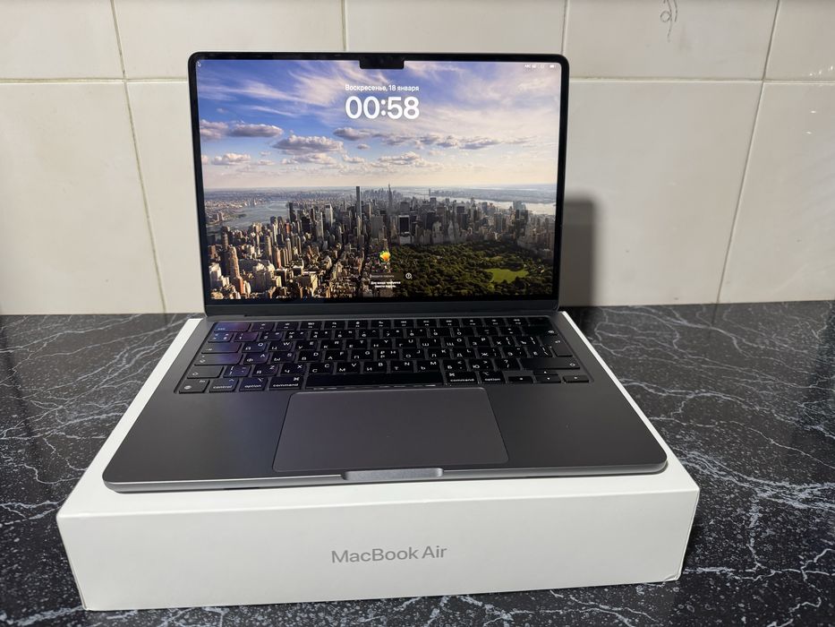 Продается МакBook air  состояние пости новый