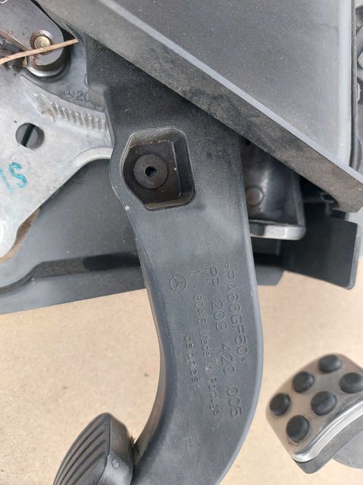 Педал ръчна спирачка Мерцедес W211 W203