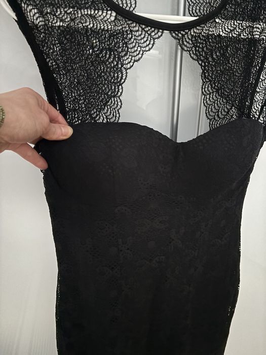 малка черна рокля Guess