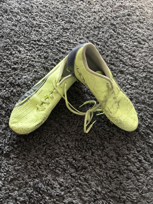 Бутонки Adidas и Puma